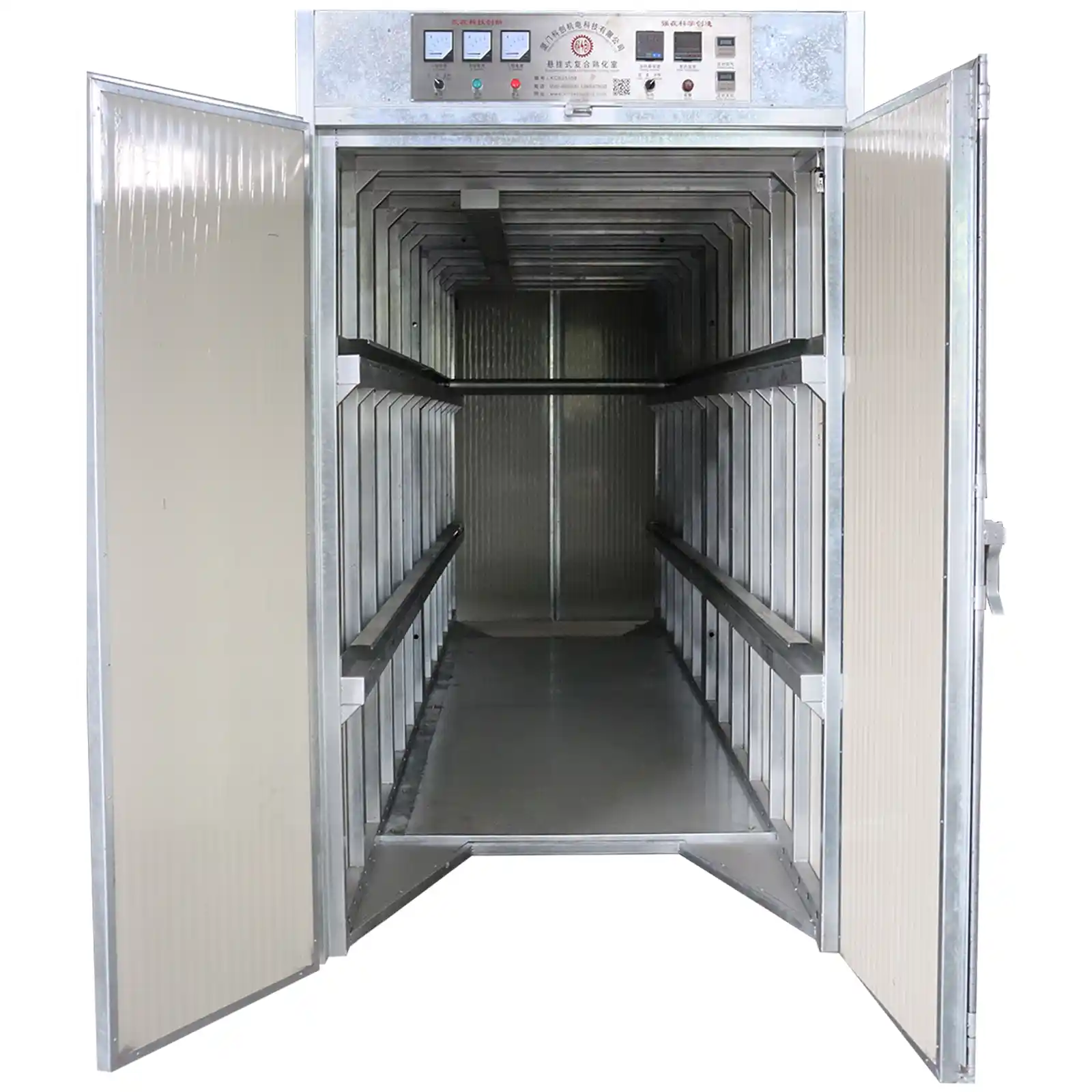 Forno de cura composto para serviço pesado com estrutura reforçada e sistema ferroviário de canal C
